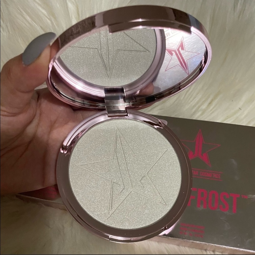 Jeffree Star highlighter